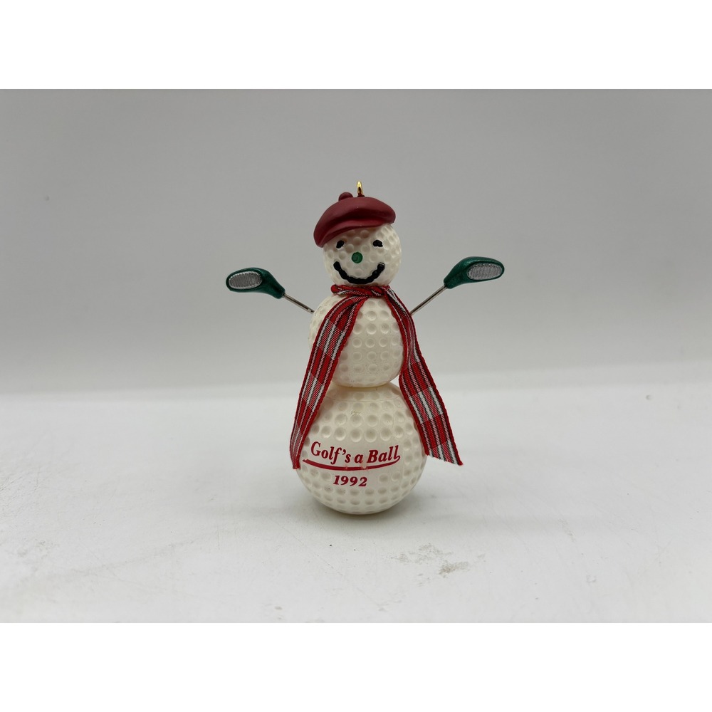 Hallmark Keepsake Dated 1992 Vintage Golf's A Ball Handcrafted Ornament